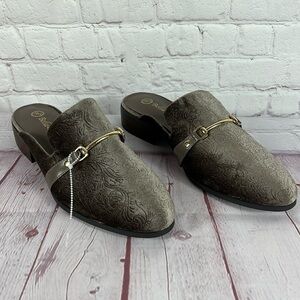 Bella Vita Babs II Loafer Mule Taupe Velvet Size 10